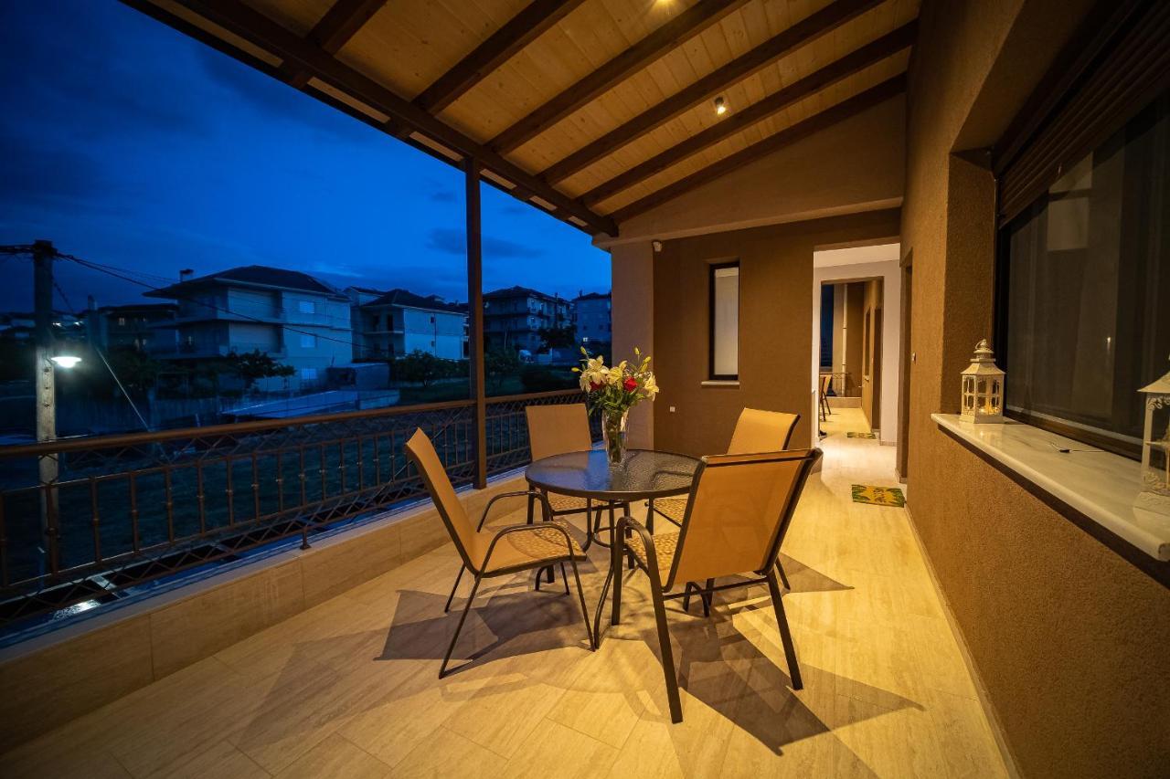 Fresh Living Suites Ioannina Bagian luar foto
